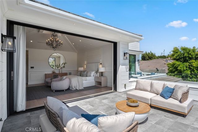 16630 Oldham Place, Encino, CA 91436