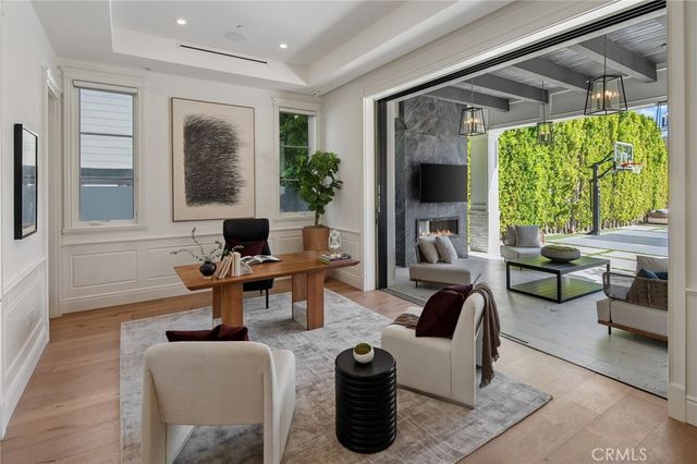 16630 Oldham Place, Encino, CA 91436