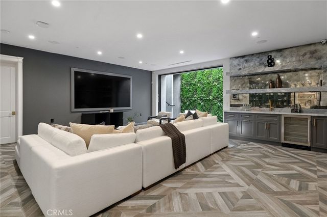 16630 Oldham Place, Encino, CA 91436