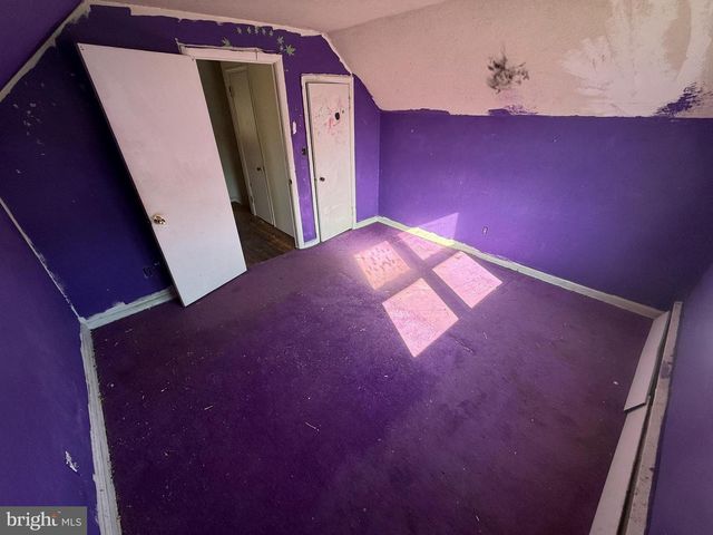 800 KENYON LN, Newark, DE 19711