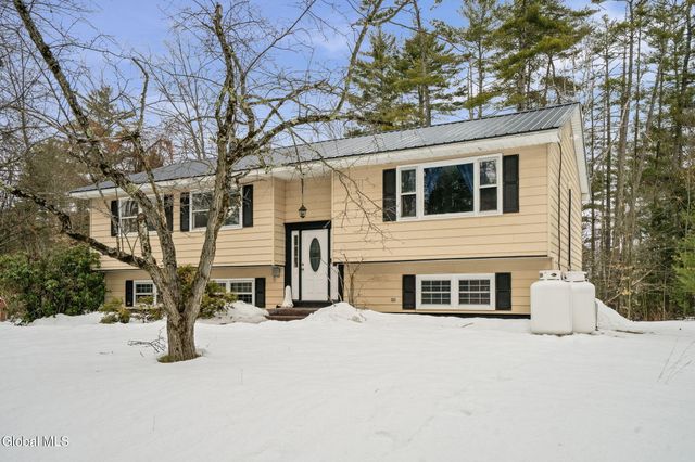 47 Mountain Road, Hadley, NY 12835