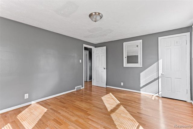 12044 Forrer Street, Detroit, MI 48227