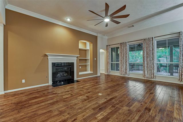 11 Brookwood Court, Montgomery, TX 77356