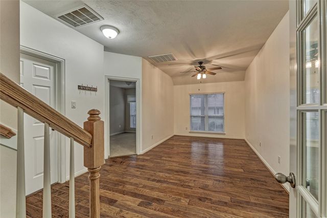 11 Brookwood Court, Montgomery, TX 77356