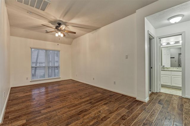 11 Brookwood Court, Montgomery, TX 77356