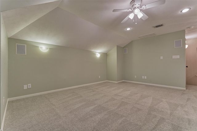 11 Brookwood Court, Montgomery, TX 77356