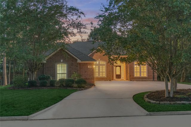 11 Brookwood Court, Montgomery, TX 77356