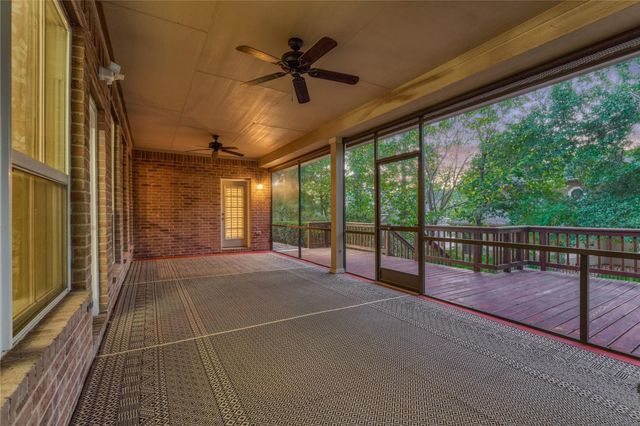 11 Brookwood Court, Montgomery, TX 77356