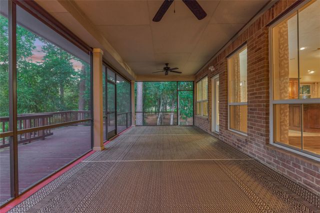 11 Brookwood Court, Montgomery, TX 77356