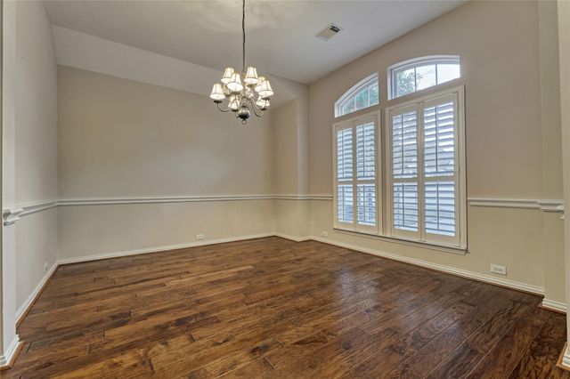 11 Brookwood Court, Montgomery, TX 77356