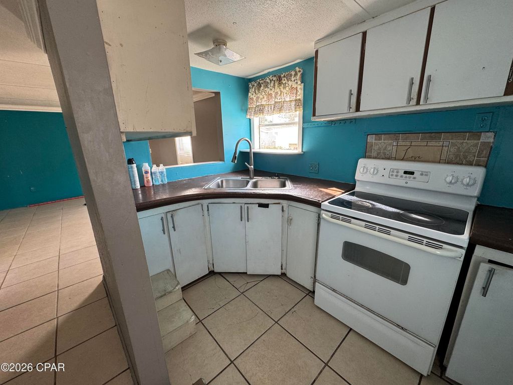 Image 3 of property listing at 330 Laureno Place, Panama City Beach, FL 32413