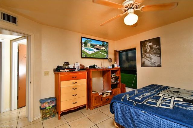 4753 Orange Grove BLVD 3, North Fort Myers, FL 33903