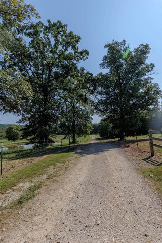 65 Wallace Bridge Road, Perryville, AR 72126