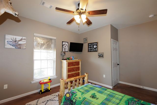 65 Wallace Bridge Road, Perryville, AR 72126