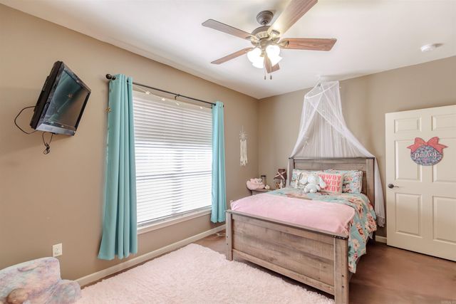 65 Wallace Bridge Road, Perryville, AR 72126