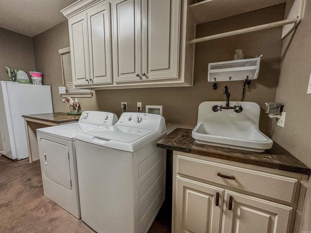 65 Wallace Bridge Road, Perryville, AR 72126