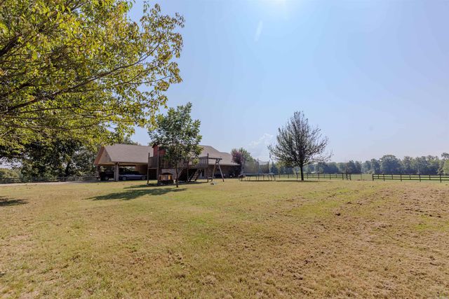 65 Wallace Bridge Road, Perryville, AR 72126