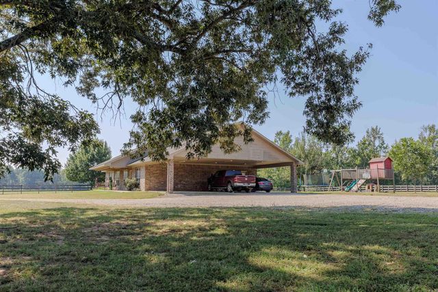 65 Wallace Bridge Road, Perryville, AR 72126