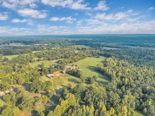 65 Wallace Bridge Road, Perryville, AR 72126