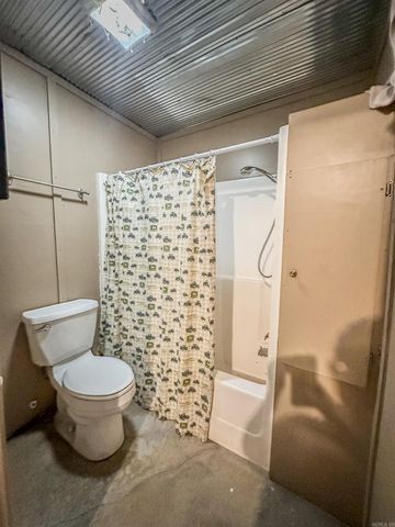 65 Wallace Bridge Road, Perryville, AR 72126