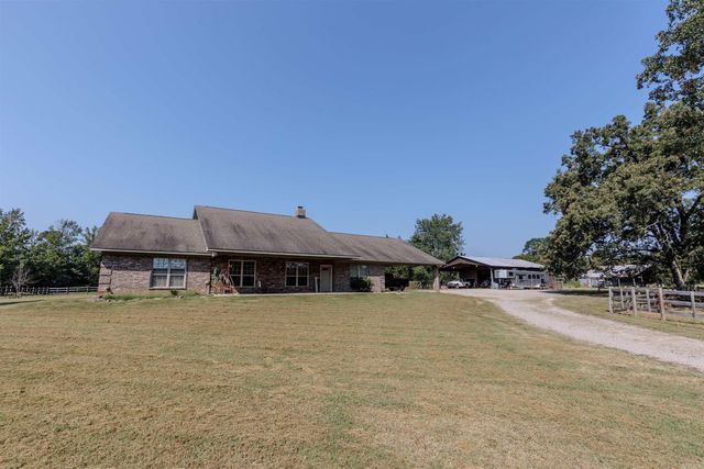 65 Wallace Bridge Road, Perryville, AR 72126