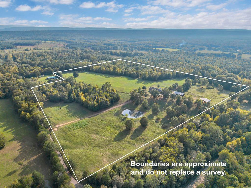 65 Wallace Bridge Road, Perryville, AR 72126