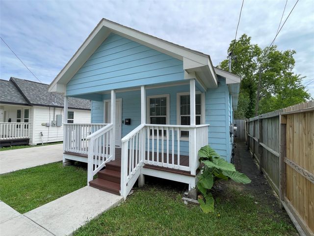 3340 Simmons Street, Houston, TX 77004