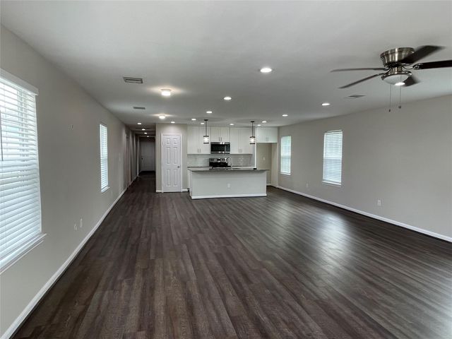 3340 Simmons Street, Houston, TX 77004