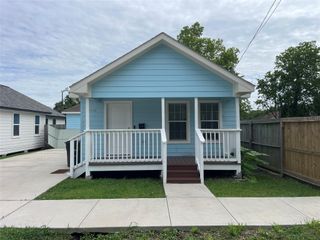 3340 Simmons Street, Houston, TX 77004