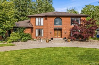 442 Forestview Drive, Amherst, NY 14221