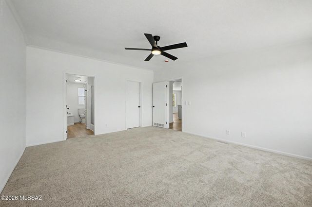 10460 W Mars Road, Tucson, AZ 85743