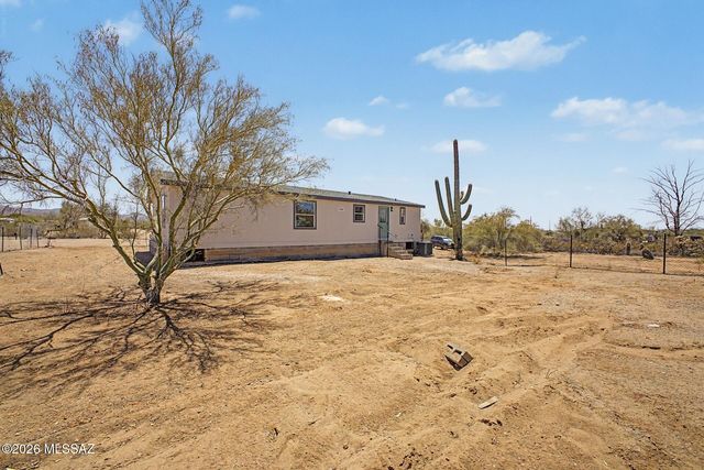 10460 W Mars Road, Tucson, AZ 85743