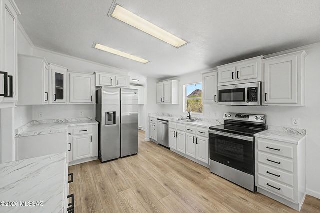 10460 W Mars Road, Tucson, AZ 85743