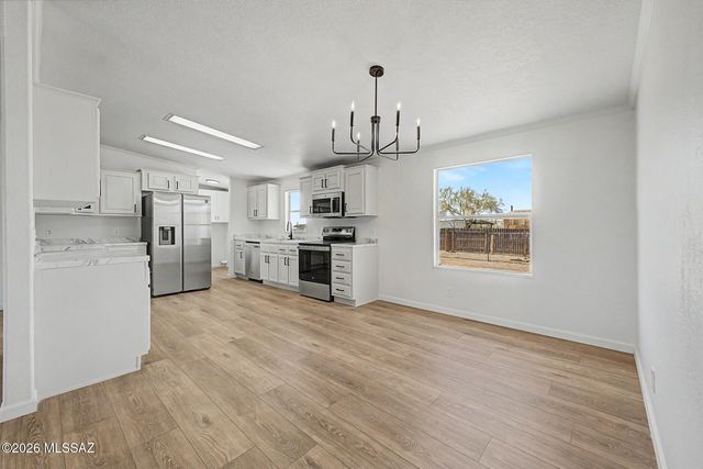 10460 W Mars Road, Tucson, AZ 85743