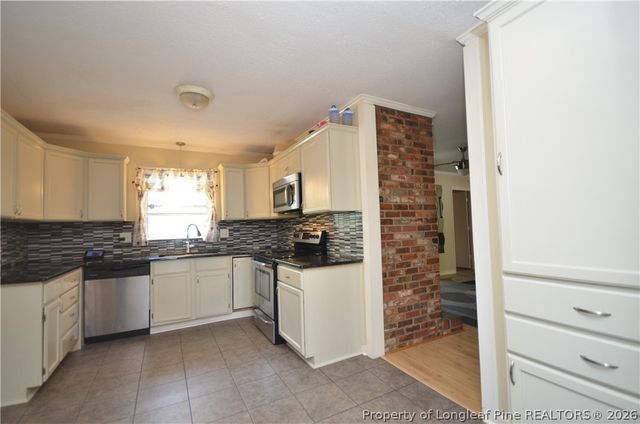 6432 Milford Road, Fayetteville, NC 28303