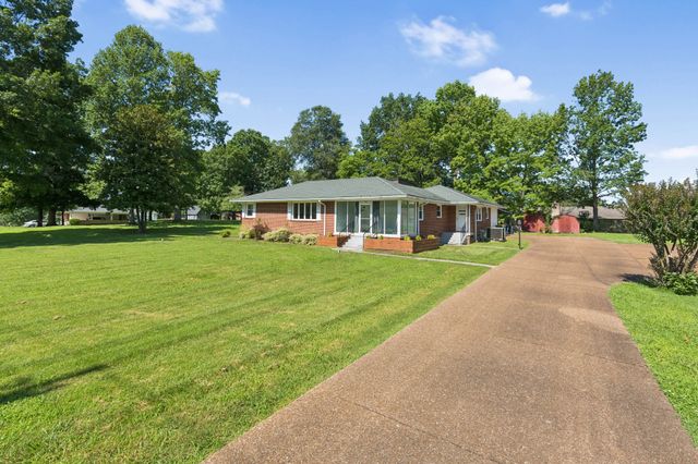 240 Joyce Ave, Lewisburg, TN 37091