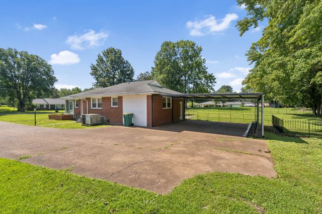 240 Joyce Ave, Lewisburg, TN 37091