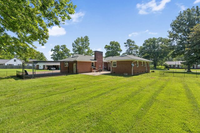 240 Joyce Ave, Lewisburg, TN 37091