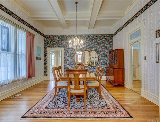 1822 Seventh Street, Hot Springs, AR 71913