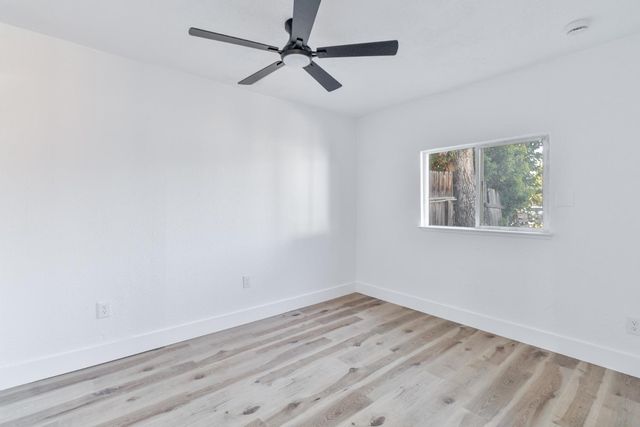 4543 E Inyo Street, Fresno, CA 93702