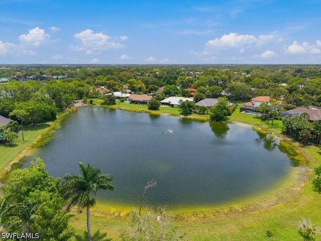 740 Bald Eagle DR 40, Naples, FL 34105
