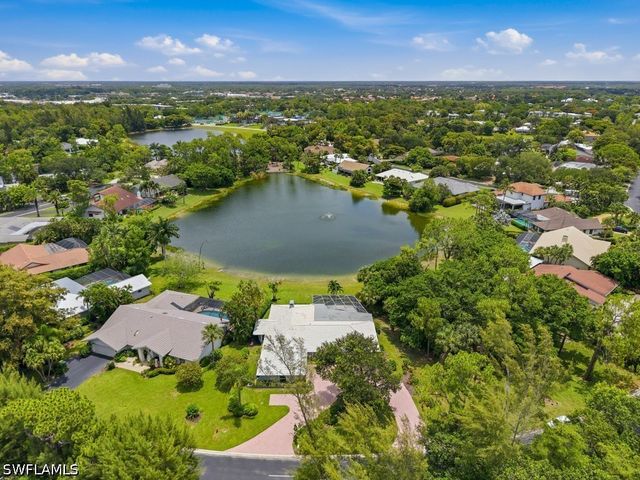 740 Bald Eagle DR 40, Naples, FL 34105