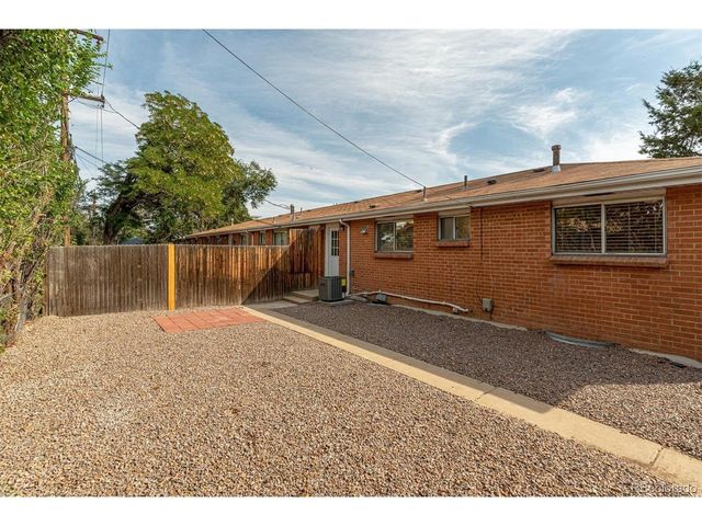 1331 Xanadu St, Aurora, CO 80011