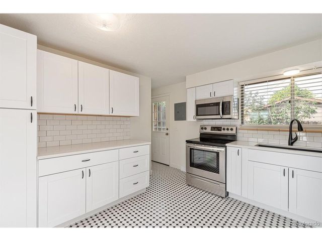 1331 Xanadu St, Aurora, CO 80011