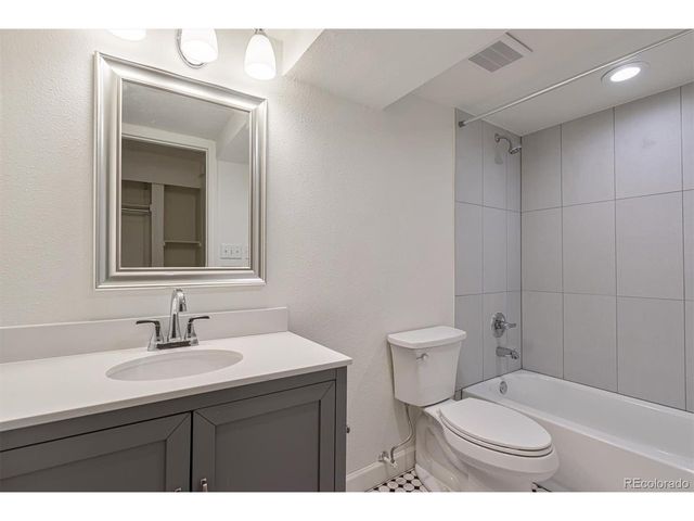 1331 Xanadu St, Aurora, CO 80011