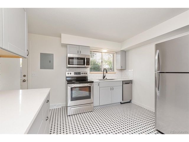 1331 Xanadu St, Aurora, CO 80011