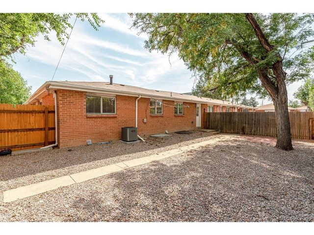 1331 Xanadu St, Aurora, CO 80011