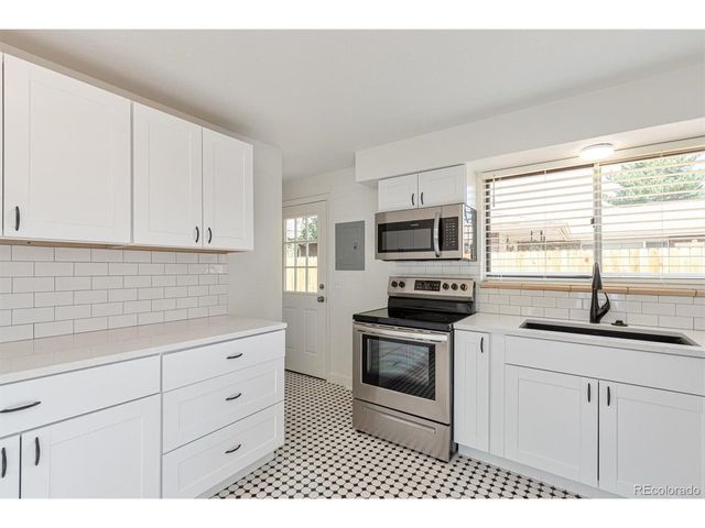 1331 Xanadu St, Aurora, CO 80011