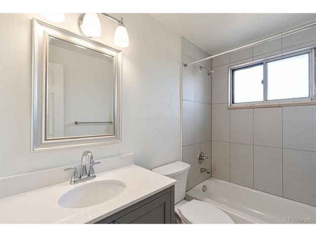 1331 Xanadu St, Aurora, CO 80011