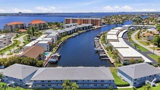 4211 SE 19th PL 1F, Cape Coral, FL 33904